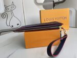 Louis Vuitton Mélanie Pochette MM