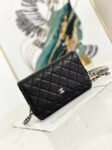 Chanel-Classic-Wallet-on-chain.png